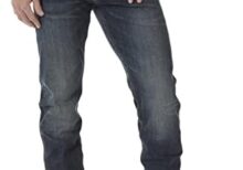 Wrangler Men's Retro Slim Fit Straight Leg Jeans